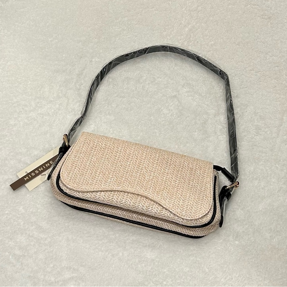 *New* Shoulder Bag Purse/Trendy Underarm Crescent - Black and Raffia Woven - Picture 9 of 16